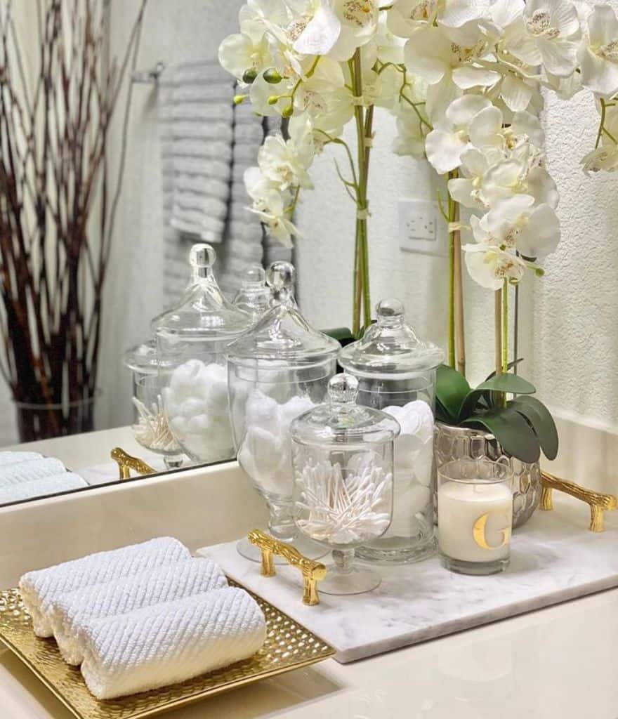 bathroom counter decor ideas