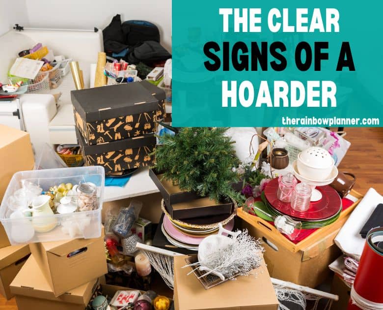 signs of a hoarder